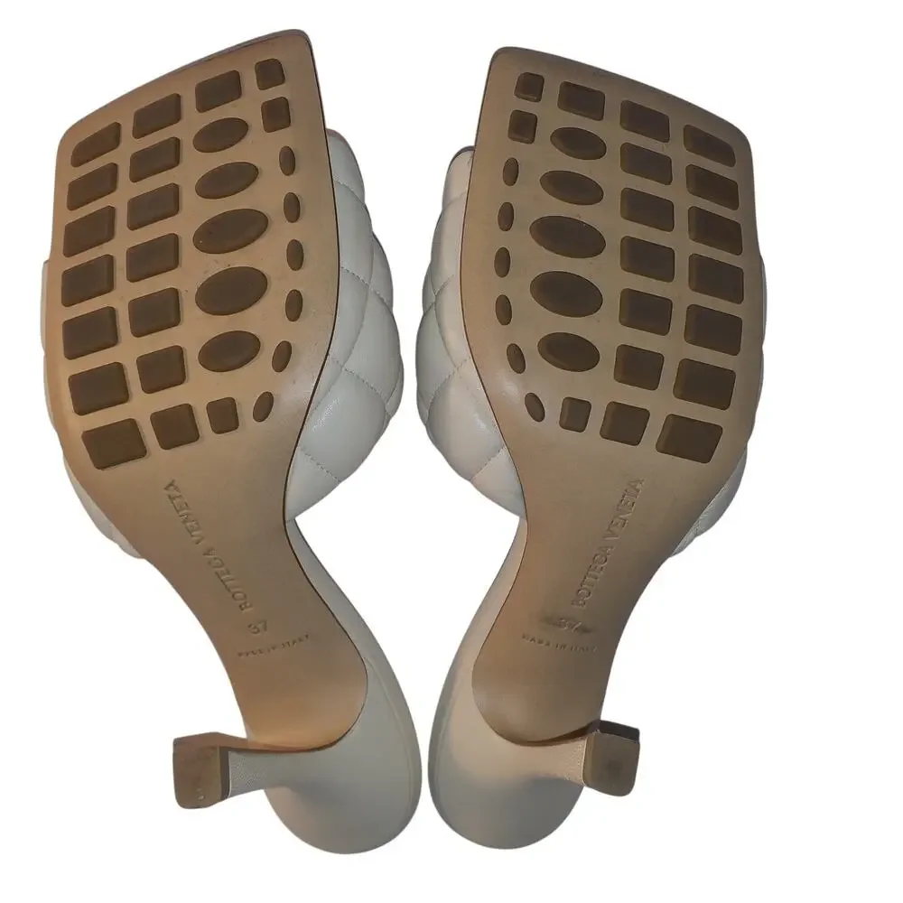 Bottega Veneta Quilted Cream Lido Mules Size 7 US / 37 EU
